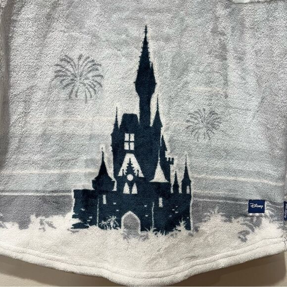 2023 Disney World Castle Spirit Jersey Sherpa Oversized Fleece Black White Sz S - Picture 9 of 9